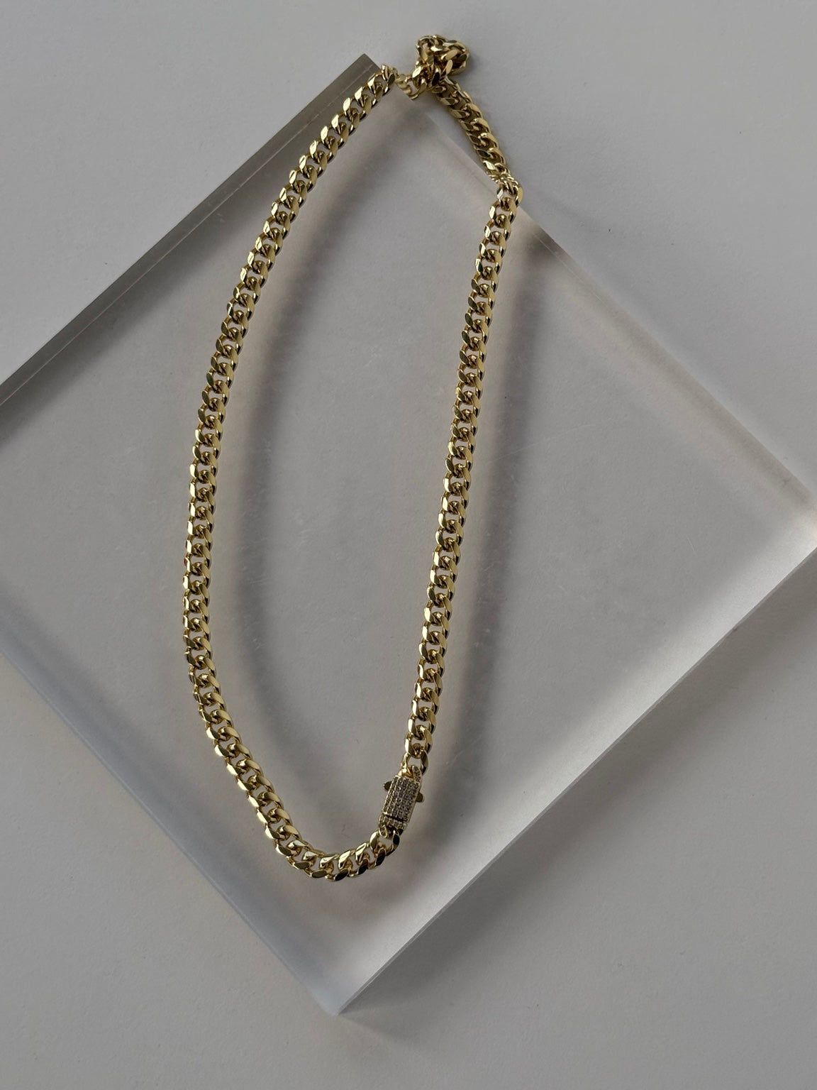 Cadena Lidia en oro laminado - Hadasa Jewelry