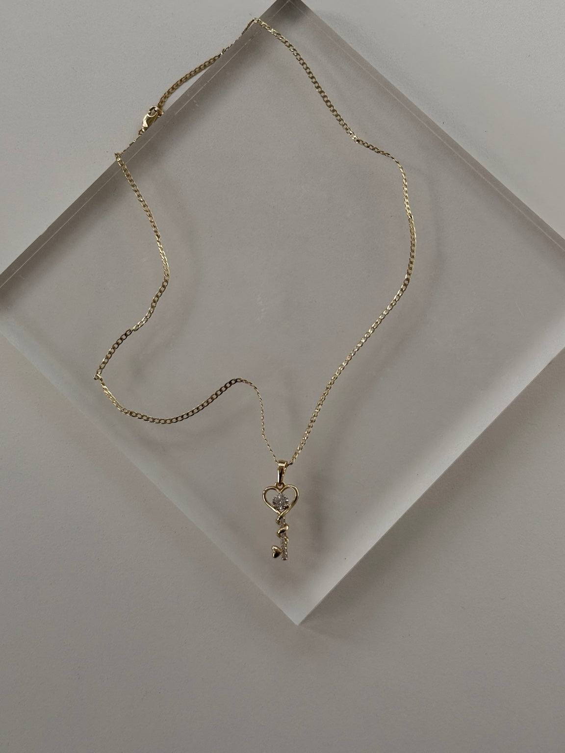 Cadena Lidia en oro laminado - Hadasa Jewelry